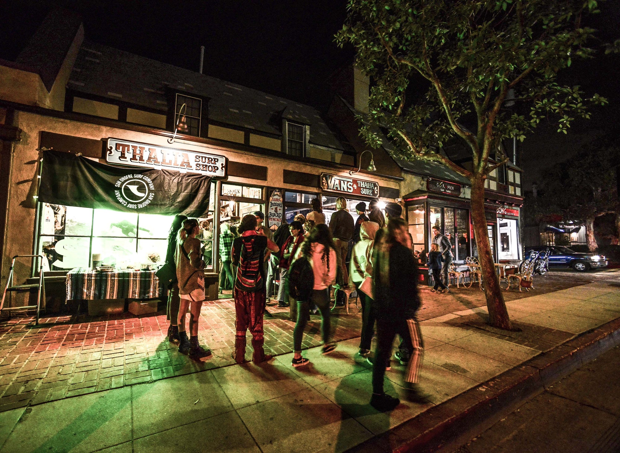Thalia art walk screening of "The Bar"